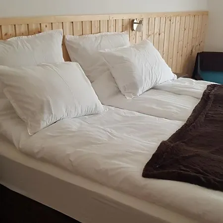 Hortenzia Vendeghaz בית הארחה Marianosztra