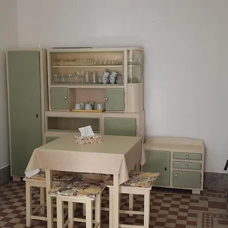 Hortenzia Vendeghaz בית הארחה *